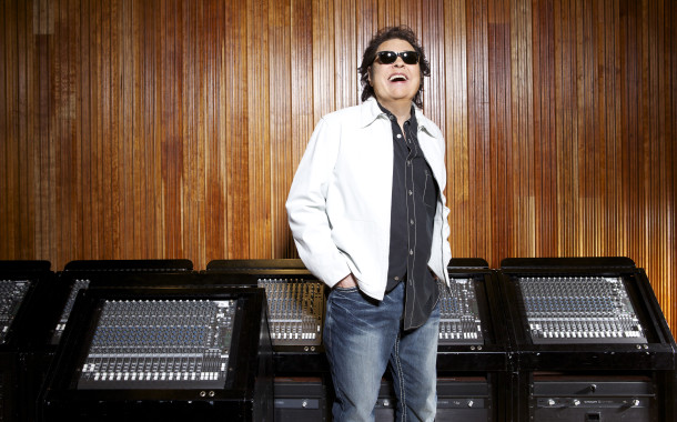 Multi-genre artist, Ronnie Milsap, brings the “Smoky Mountain Rain” to Cleveland, Ohio at Hard Rock Rocksino Northfield Park