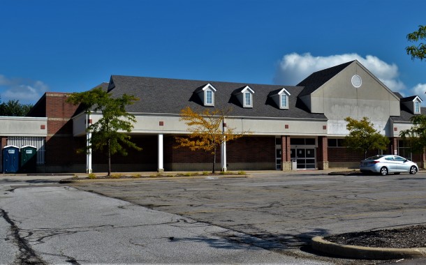 BREAKING NEWS: Goodbye Sears Hardware - Hello Planet Fitness