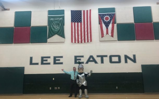 Nordonia Mascot Visits MIddle School and Lee Eaton Open House (PHOTO GALLERY)