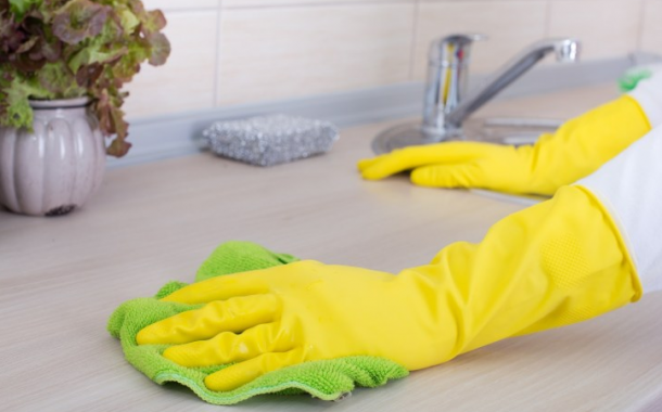 Dolly’s Maid Service Team looking for House Cleaners