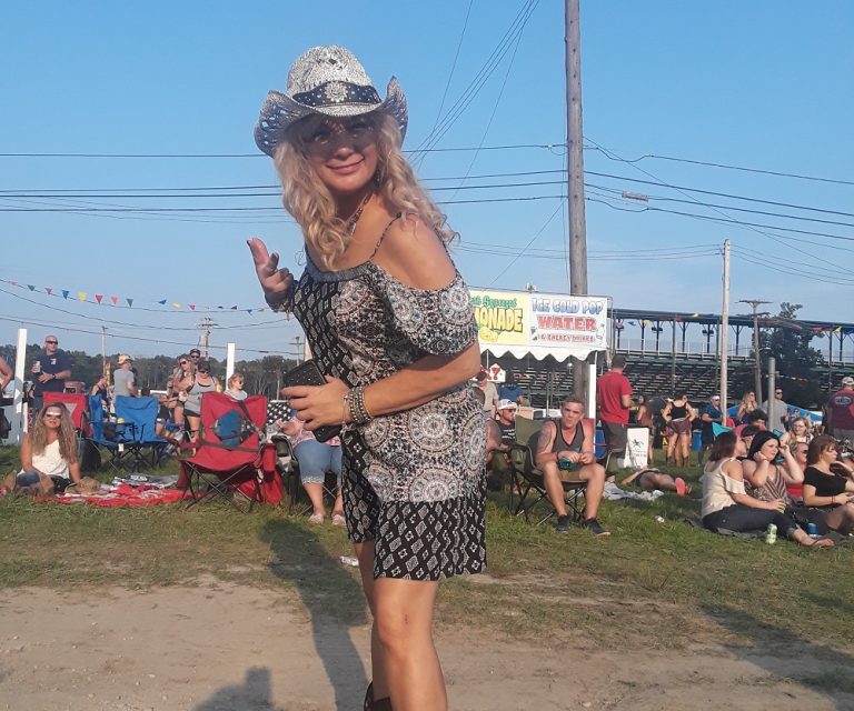 Country Fans are the Heart of Country Jam 2018 at Cuyahoga County Fairgrounds