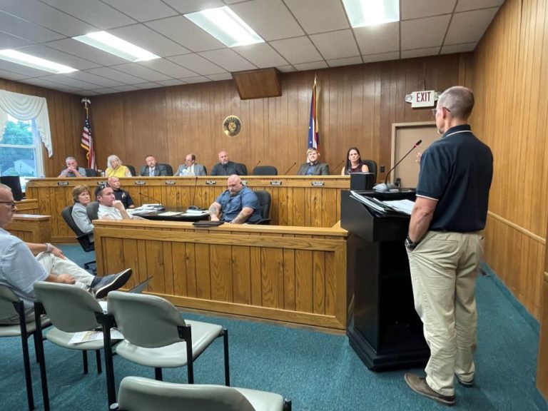 Trash talk at Council meeting brings odor of dissatisfaction with WM (Audio)