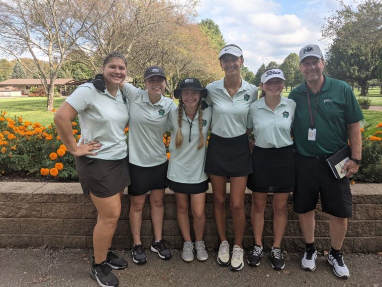 Nordonia Lady Knight Golfers qualify for Districts again!