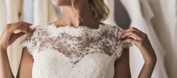 4 Key Tips for Saving Money on Your Wedding Outfit