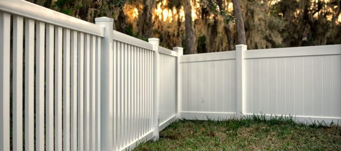 Why You Should Consider a Plastic Fence for Your Home