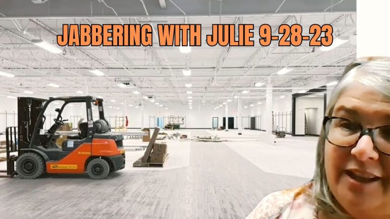 Jabbering With Julie – New Trendy Place Coming to Town, New Smoke Shop Coming and Much More 9-28-23 (Audio and Video)