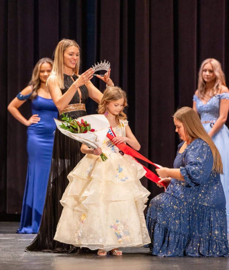 Northfield Elementary Student- Eight-Year Old Miss Blakely Gross Wins “Little Miss Northern Ohio” at The Northern Ohio Pageant