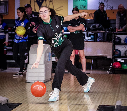 Lady Varsity Bowling Team records Consistent Wins